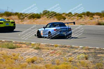 media/Oct-18-2025-Extreme Speed (Sat) [[d6d7e1fef1]]/Red-Green/